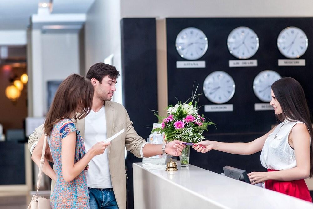 Doubletree By Hilton Shymkent Ξενοδοχείο Εξωτερικό φωτογραφία