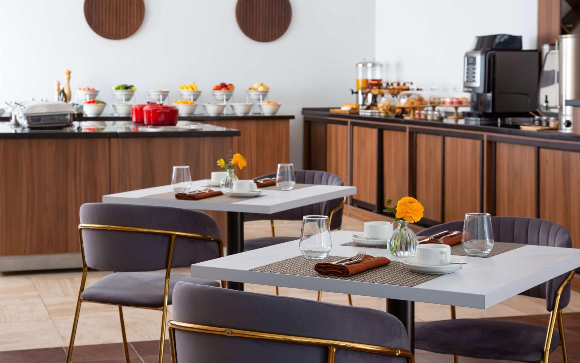 Doubletree By Hilton Shymkent Ξενοδοχείο Εξωτερικό φωτογραφία
