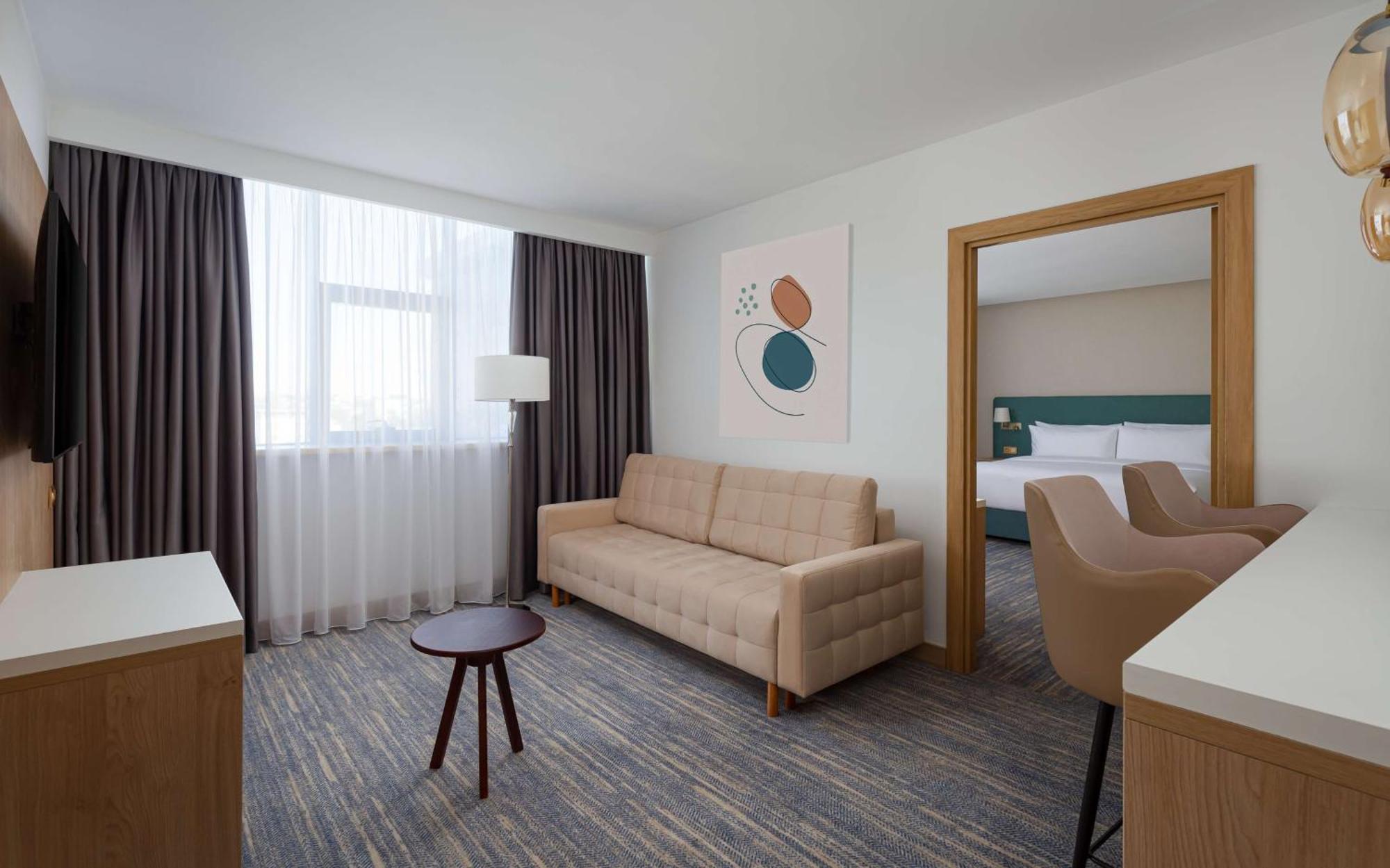 Doubletree By Hilton Shymkent Ξενοδοχείο Εξωτερικό φωτογραφία