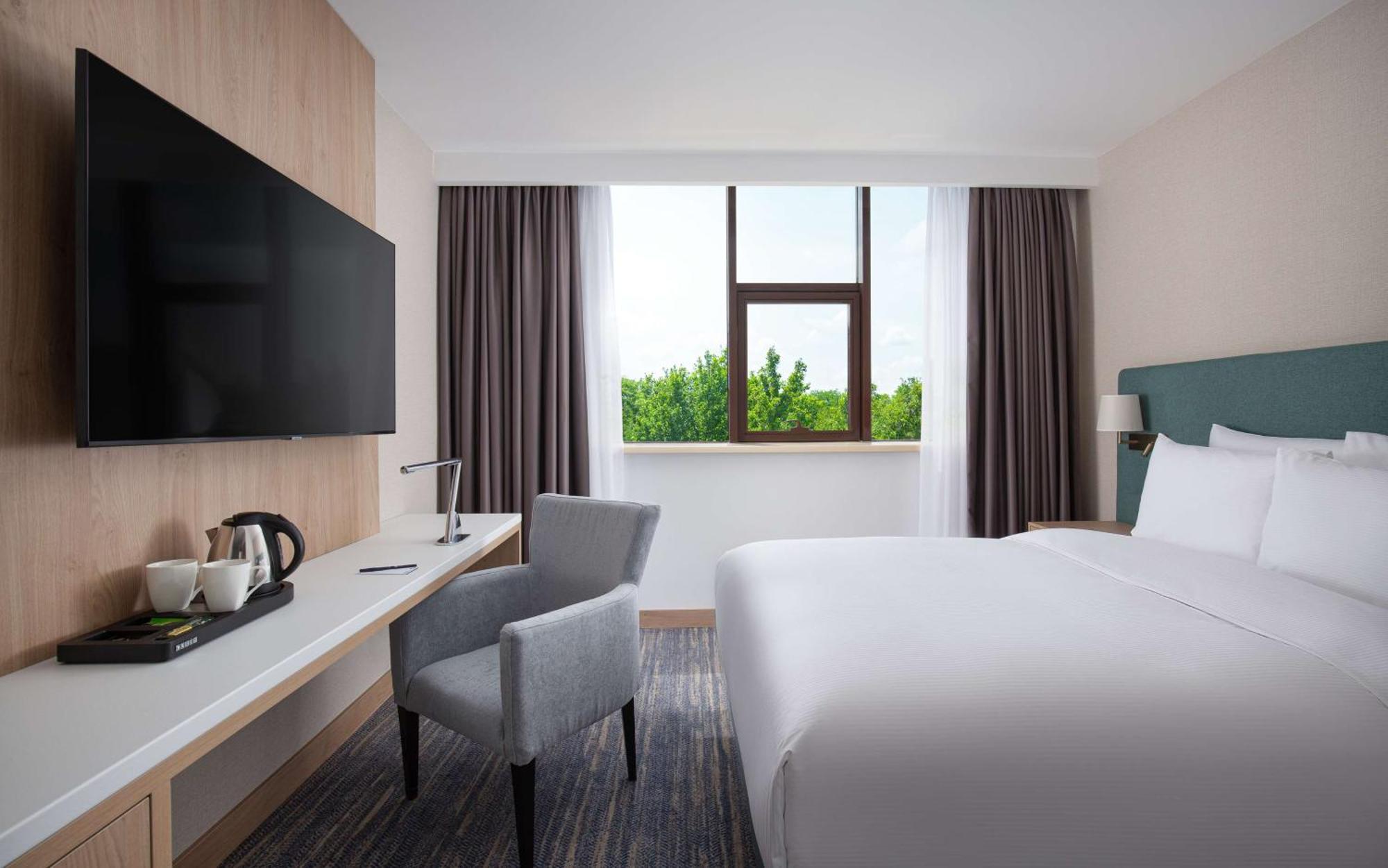 Doubletree By Hilton Shymkent Ξενοδοχείο Εξωτερικό φωτογραφία