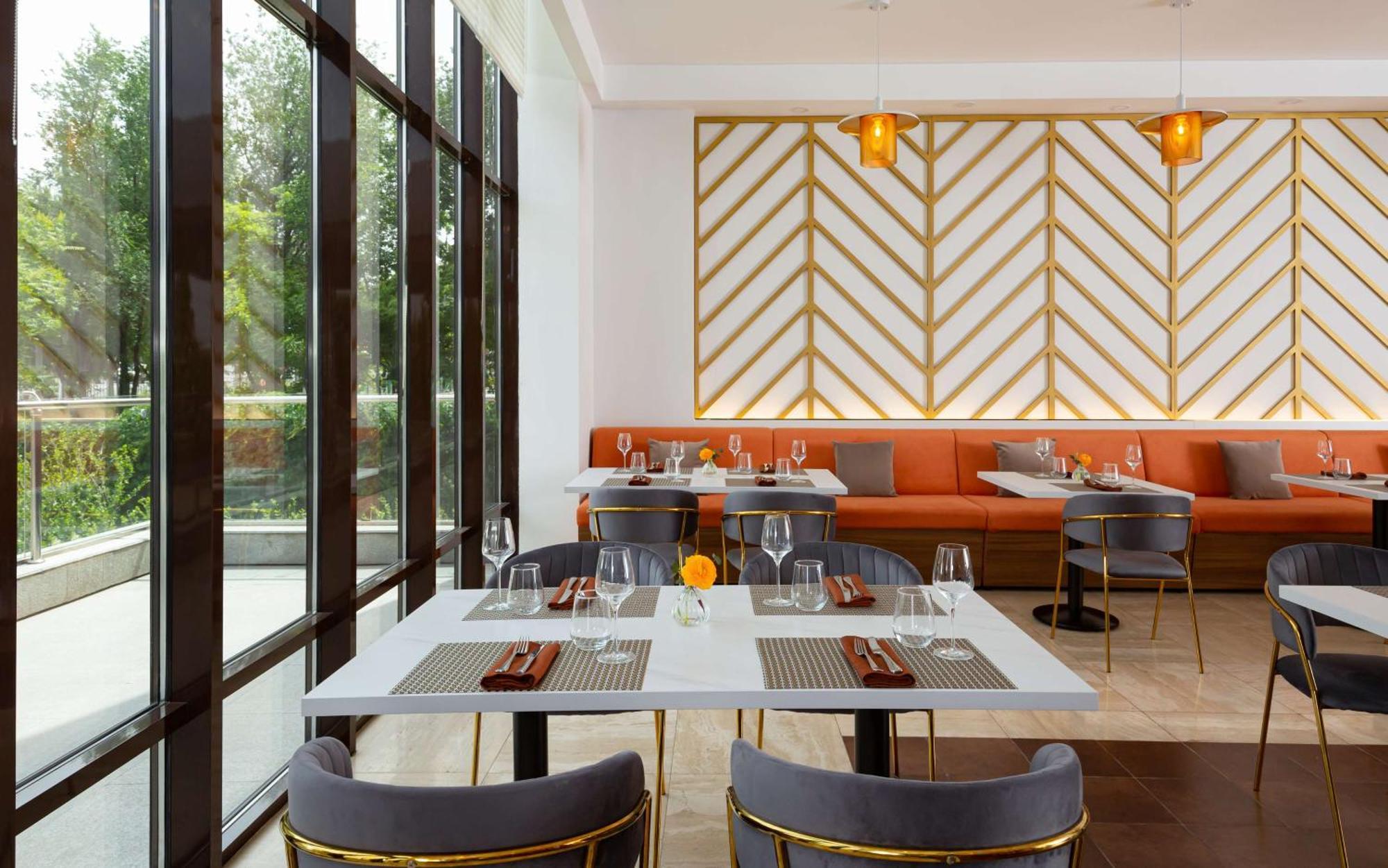 Doubletree By Hilton Shymkent Ξενοδοχείο Εξωτερικό φωτογραφία